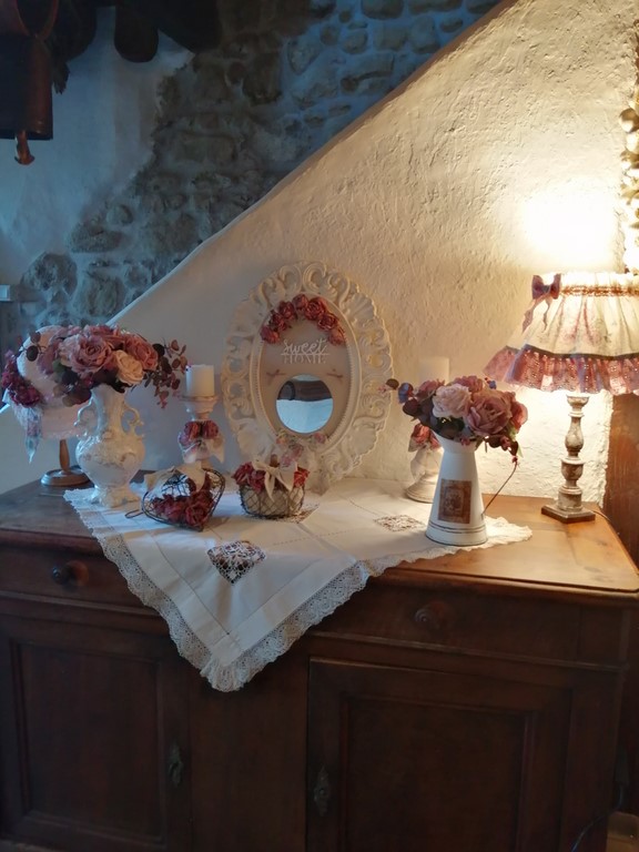 Broc zinc shabby chic.jpg