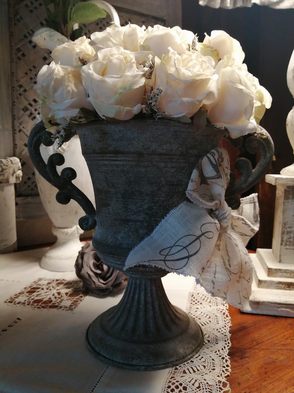 Coupe Médicis florale shabby chic.jpg