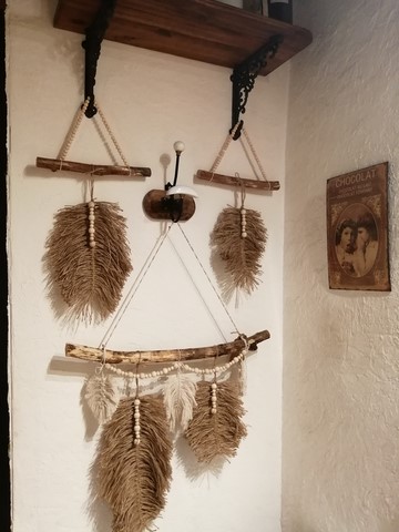 décor mural plume macramé.jpg