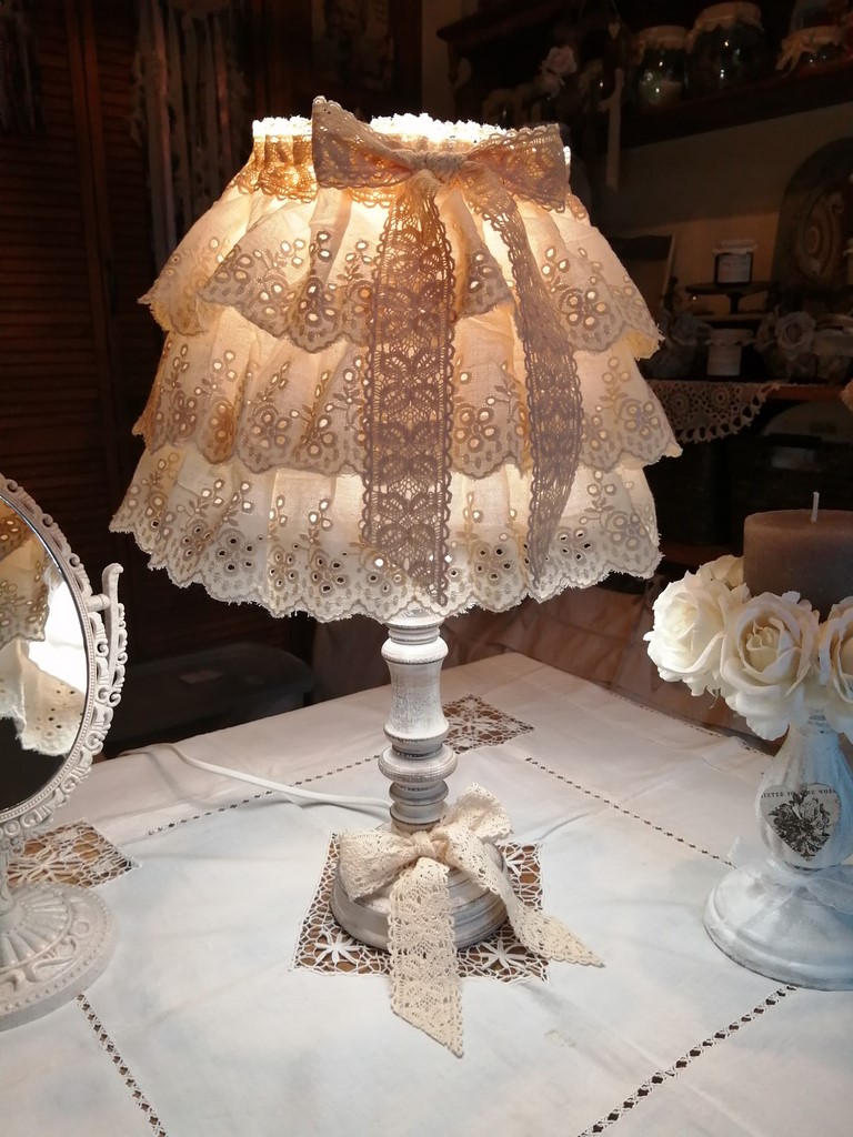 Lampe 'Capucine' écru