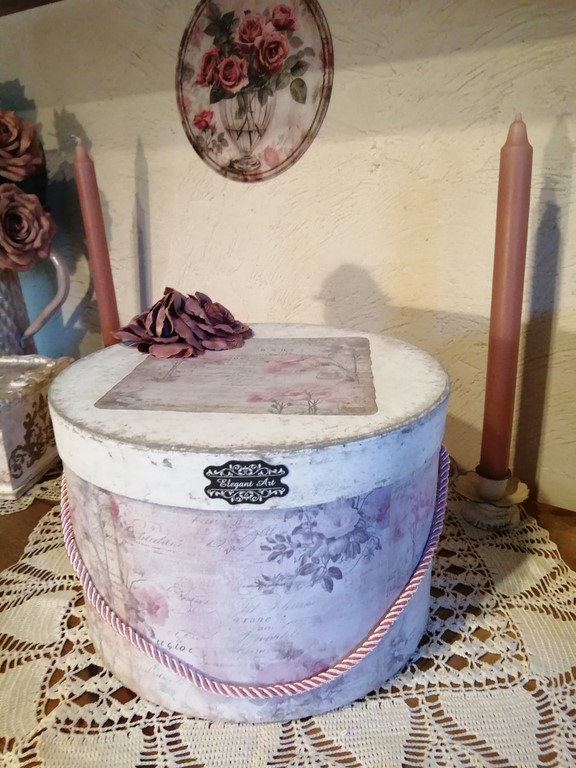 boite à chapeaux shabby chic.jpg