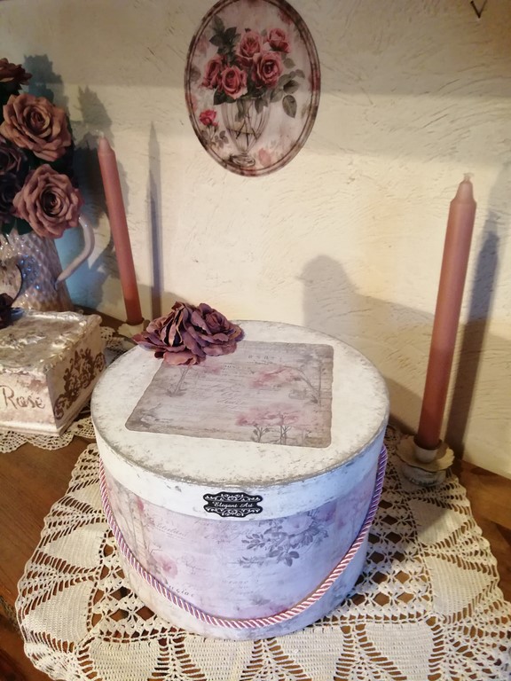 boite à chapeaux shabby chic.jpg