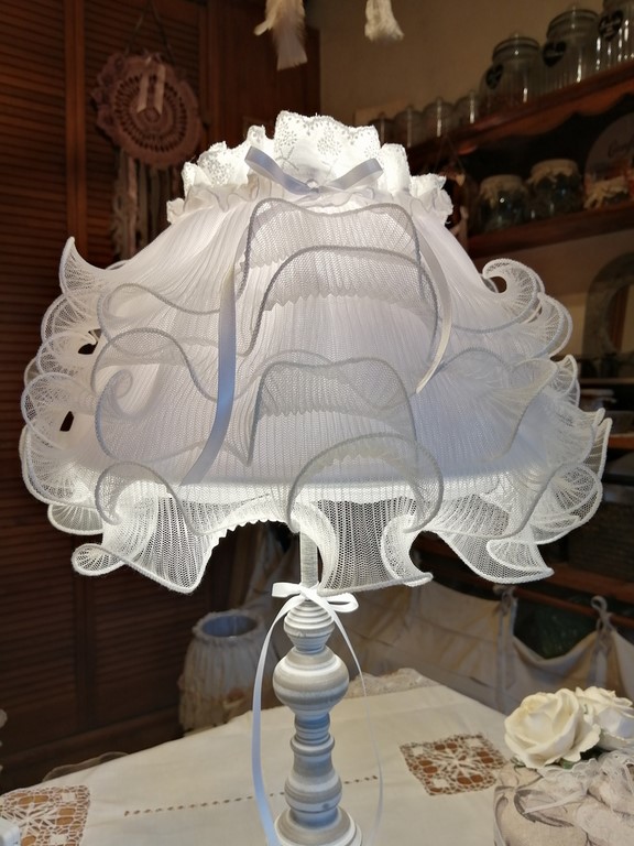 lampe métal shabby chic.jpg