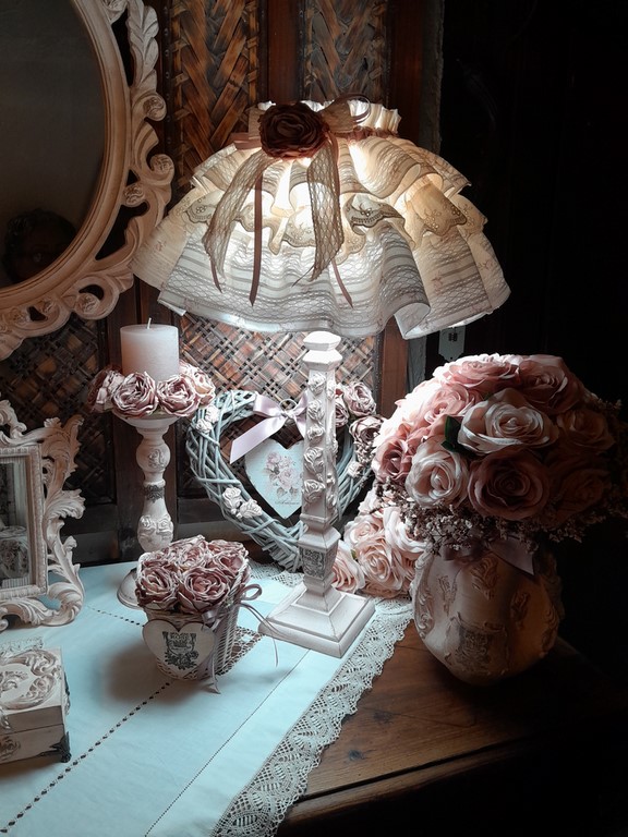Lampe aux roses shabby.jpg