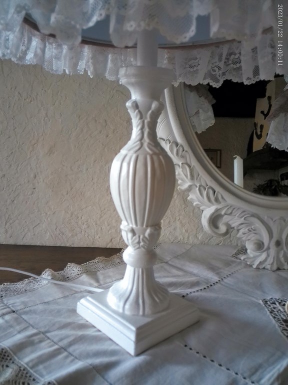 lampe shabby chic dentelle.jpg