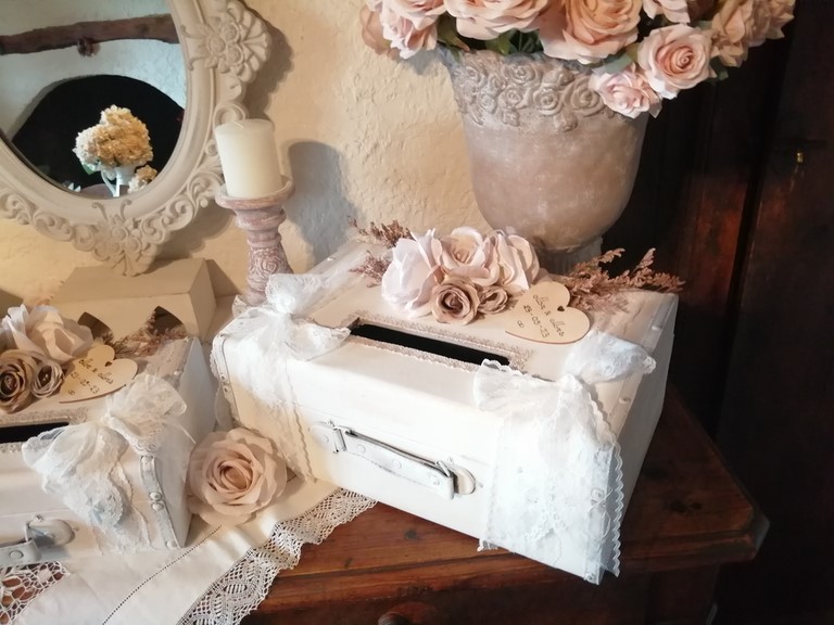 urne mariage valise bois.jpg