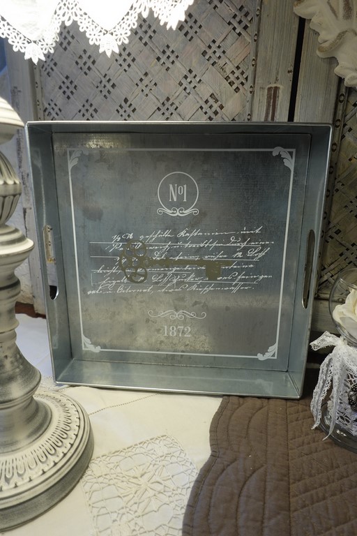 plateau zinc shabby chic.jpg