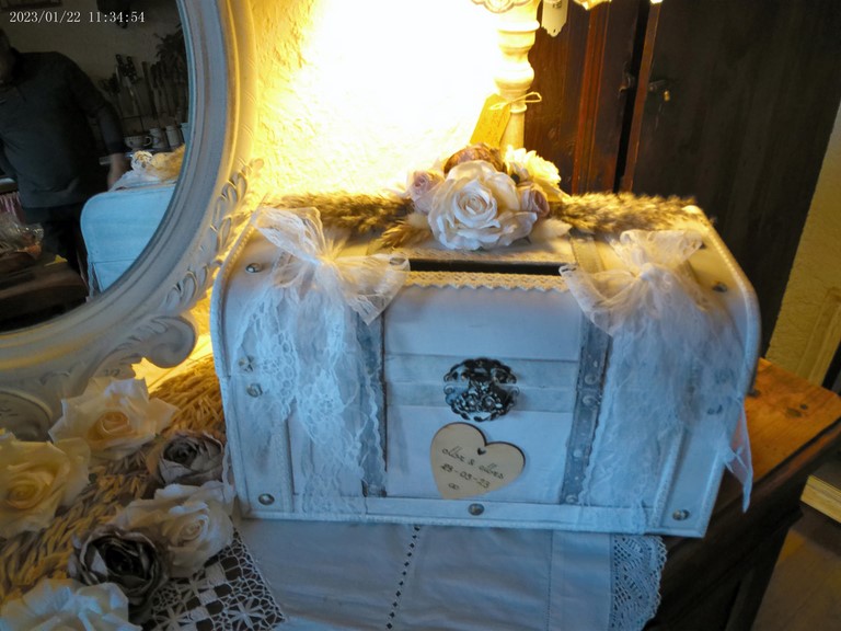 urne mariage valise bois.jpg