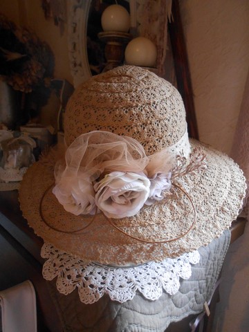 chapeau crochet dentelle.jpg