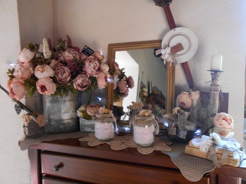 les vitrines shabby chic.jpg