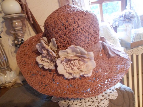 chapeau crochet dentelle.jpg