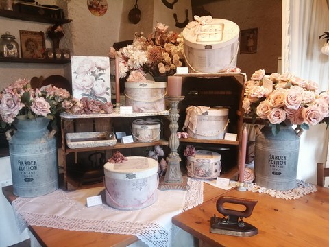 boutique cap de la bigne.jpg