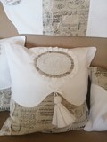 housse de coussin shabby chic à feston.jpg